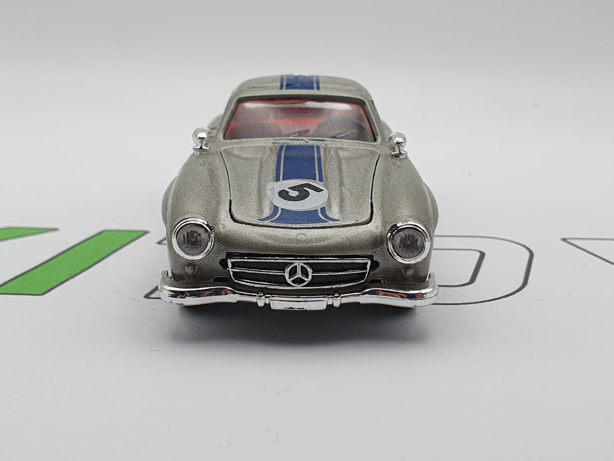 Mercedes 300 SL '1954 N84 Solido 1/43