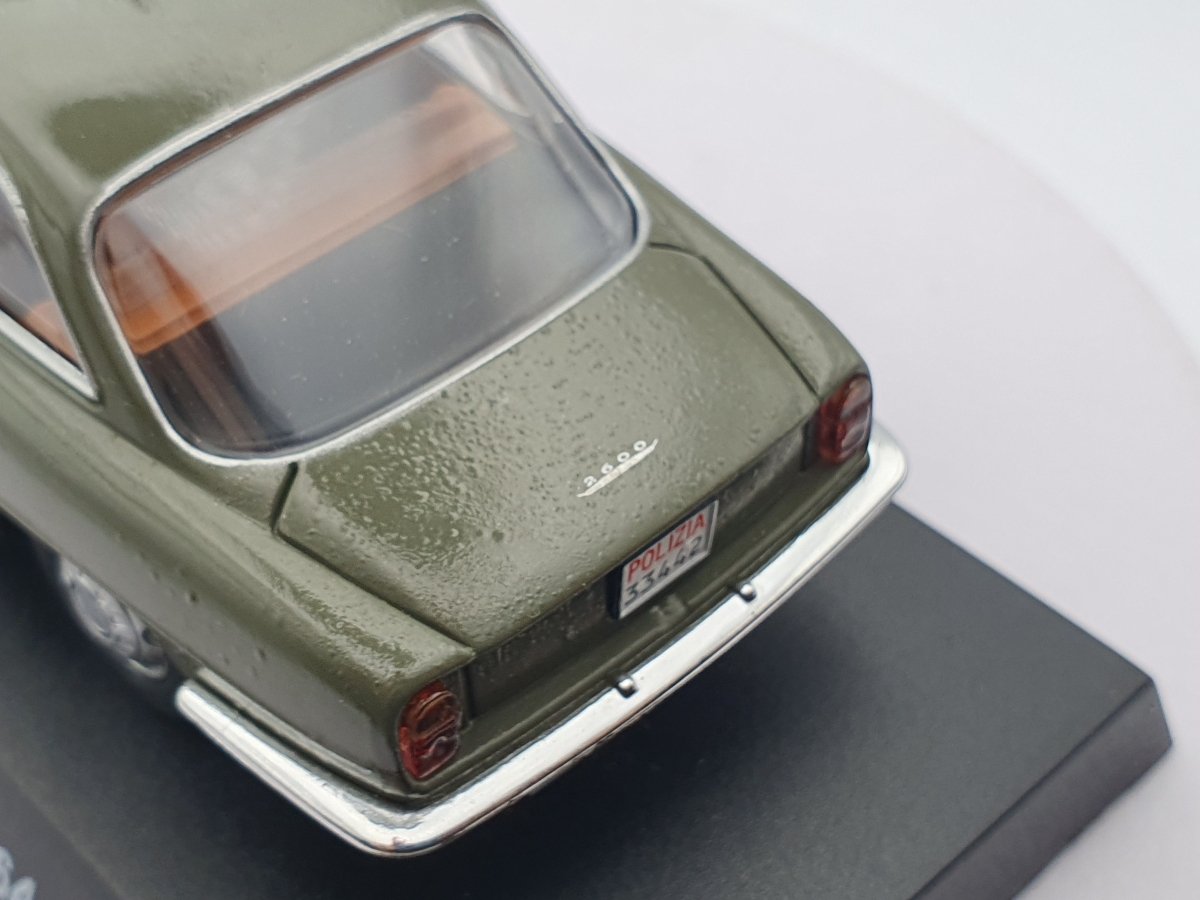 Alfa Romeo 2600 Sprint Polizia Edicola 1/43 Verde - RikiToys - Edicola#