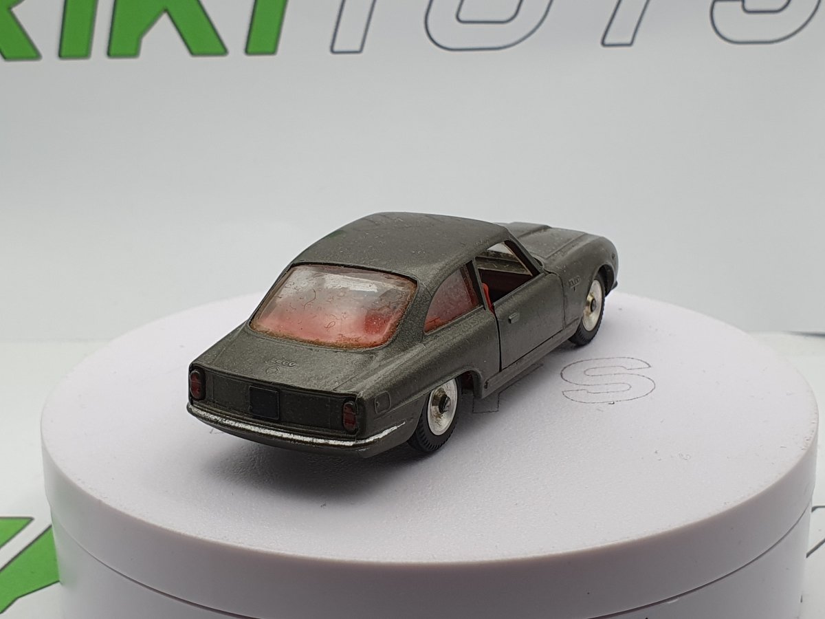 Alfa Romeo 2600 Sprint Solido 1/43 - RikiToys - Solido#