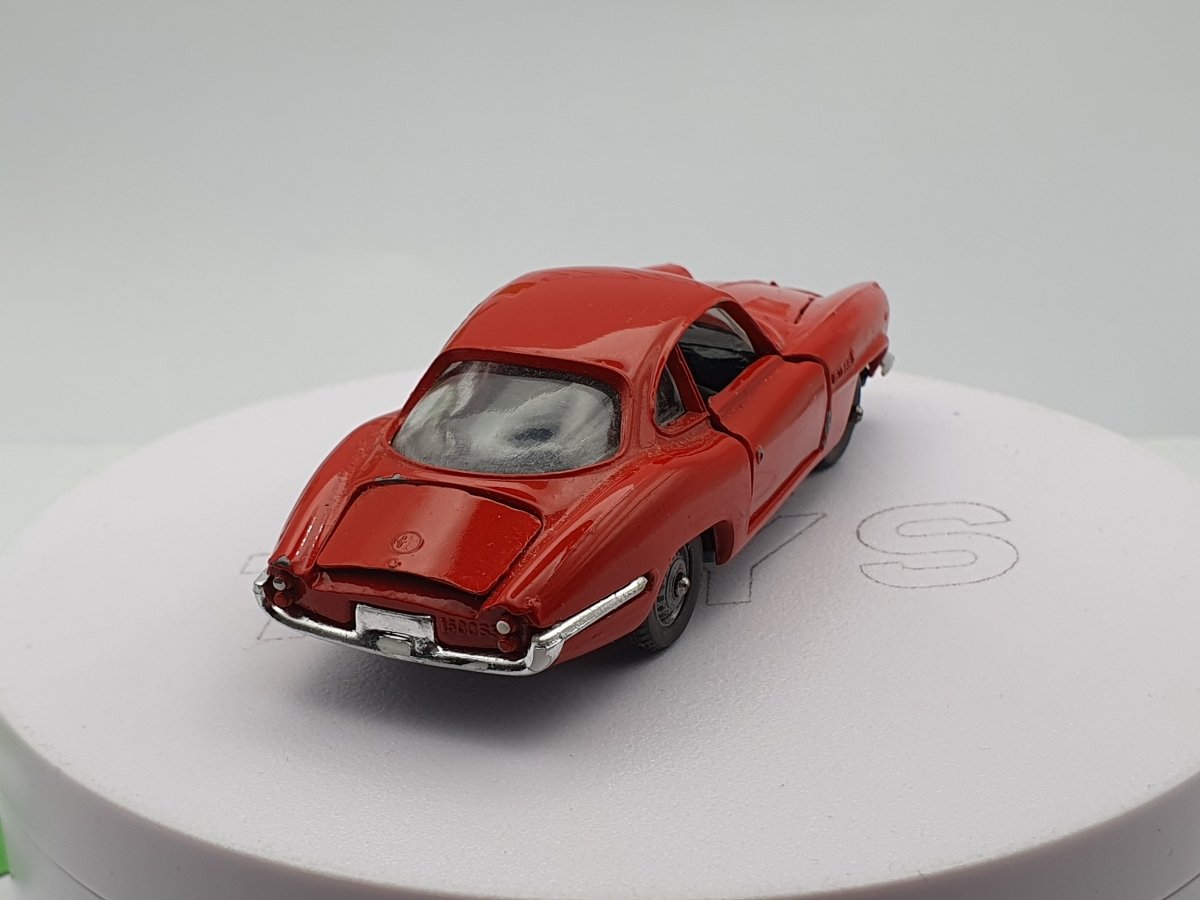 Alfa Romeo Giulia SS Urss 1/43 - RikiToys - Urss#