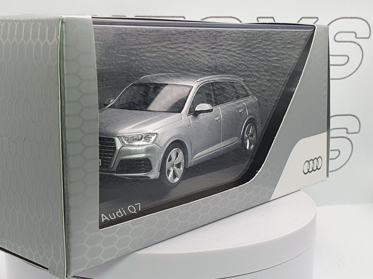 Audi Q7 1/43 Argento - RikiToys - RikiToys#