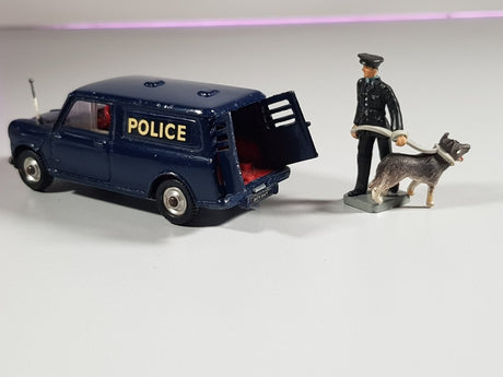 Austin Mini Van Police Corgy Toys 1/43 - RikiToys - Corgy Toys#