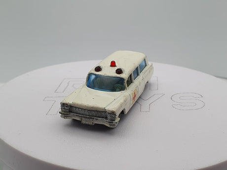 Cadilac Ambulance Matchbox Lesney - RikiToys - Matchbox Lesney#