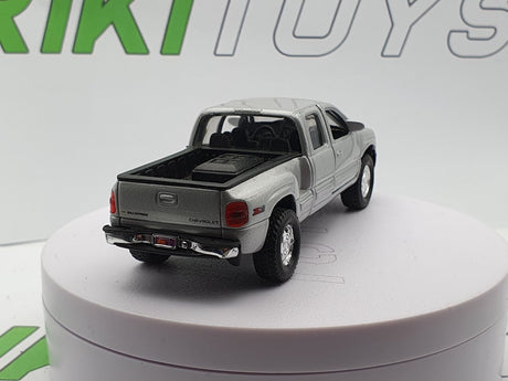 Chevrolet Silverado Welly 1/43 - RikiToys - Welly#