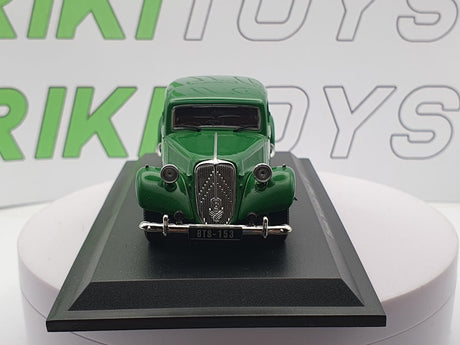 Citroen Traction Avant 15 Six Slough(1951) Atlas 1/43 Verde - RikiToys - Atlas#