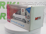 Fiat 500 L 2012 Mondo Motors 1/43 Bianco - RikiToys - Mondo Motors#