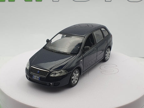 Fiat Croma 2005 Norev 1/43 - RikiToys - Norev#