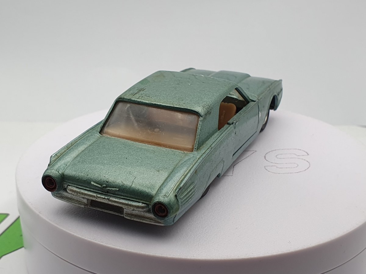 Ford Thunderbird Solido 1/43 - RikiToys - Solido#