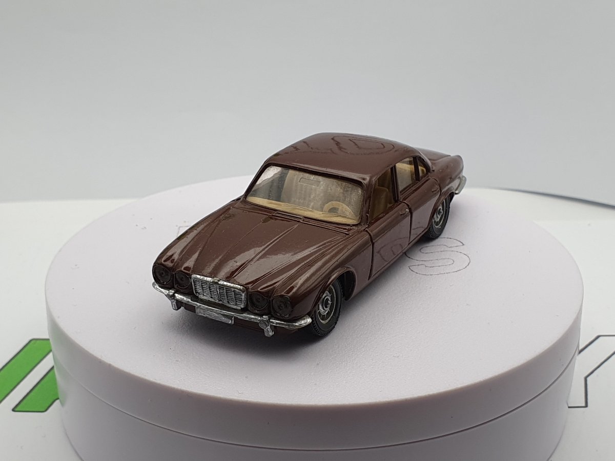 Jaguar XJ 12 Solido 1/43 - RikiToys - Solido#