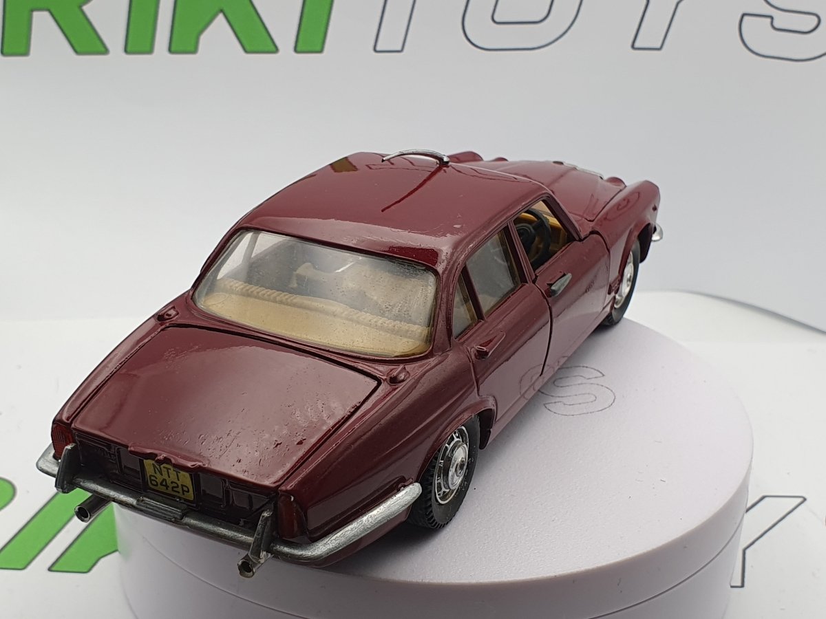 Jaguar XJ6 Polistil 1/24 - RikiToys - Polistil#