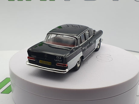 Mercedes 200 D Taxi Edicola 1/43 - RikiToys - Edicola#