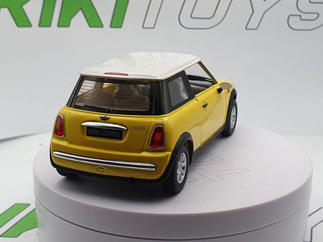 Mini Cooper Kinsmart 1/35 - RikiToys - Kinsmart#