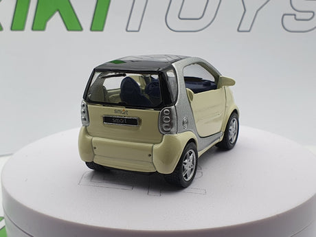 Smart Fortwo Maisto 1/38 - RikiToys - Maisto#