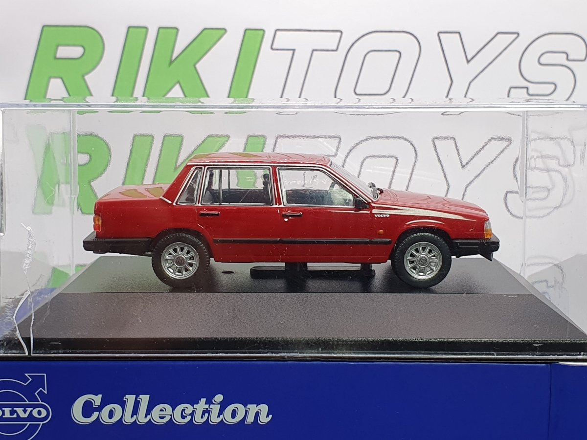 Volvo 740 Turbo Edicola 1/43 Rosso - RikiToys - Edicola#