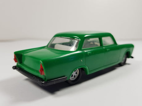 Alfa Romeo 2000 Berlina KDN Copia Polistil 1/43 - RikiToys - KDN Copia Polistil#