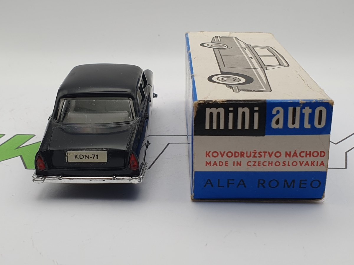 Alfa Romeo 2000 Berlina Mini Auto 1/43 Con Scatola - RikiToys - Mini Auto#