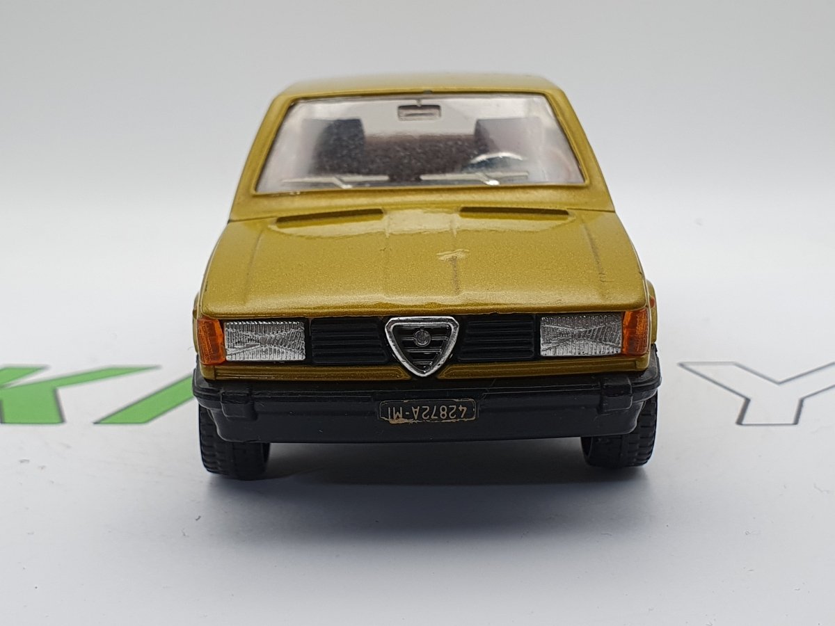 Alfa Romeo Alfetta Berlina Mebetoys 1/25 - RikiToys - Mebetoys#