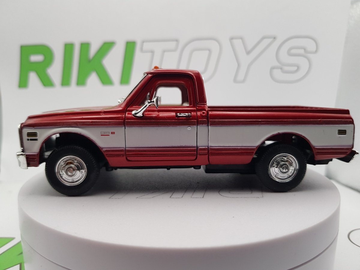 Chevy Cheyenne Pickup Welly 1/32 - RikiToys - Welly#