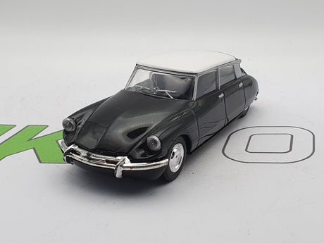 Citroen DS 19 1964 Edicola 1/43 - RikiToys - Edicola#