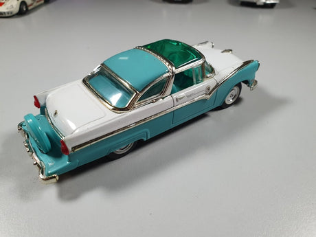 Ford Fairlane Crown victoria 1955 made in china 1/43 - RikiToys - Edicola#