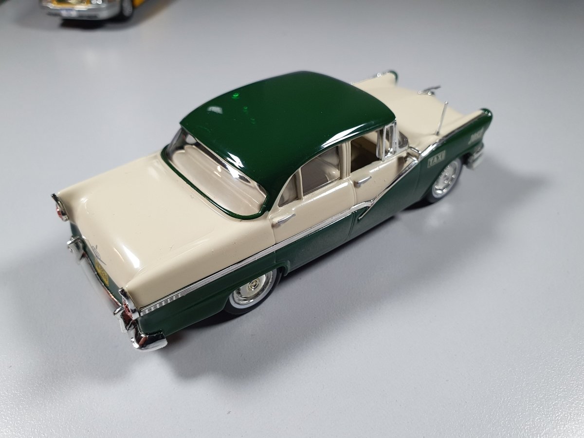 Ford Fairlane Taxi Cuba DeA 1/43 - RikiToys - Edicola#