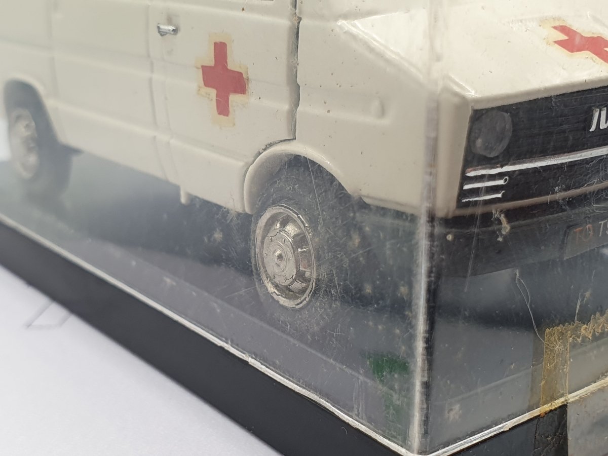 Iveco Daily Croce Rossa Oldcars 1/43 Con Scatola - RikiToys - Oldcars#