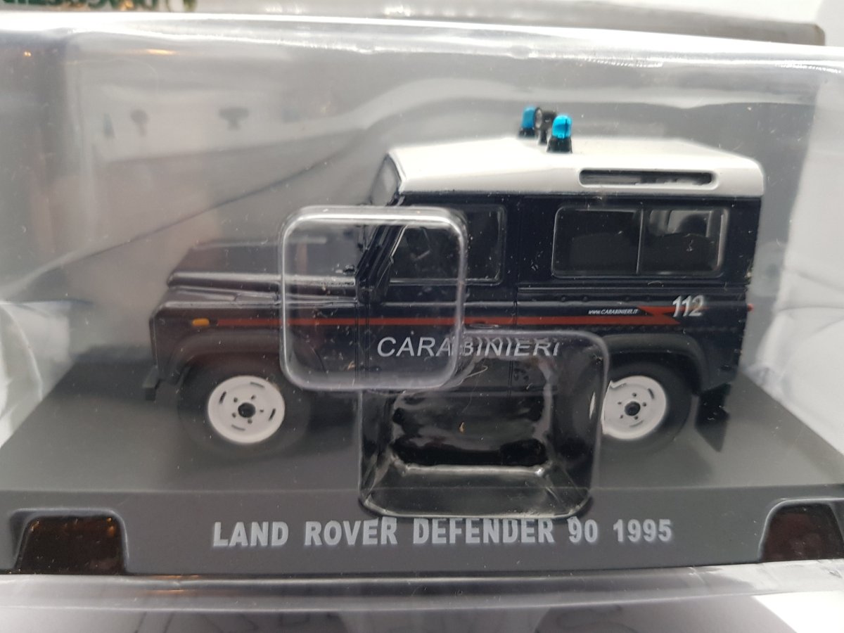 Land Rover Defender 90 Carabinieri 1995 Edicola 1/43 - RikiToys - Edicola#