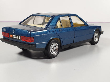 Mercedes 190 E Polistil 1/24 - RikiToys - Polistil#