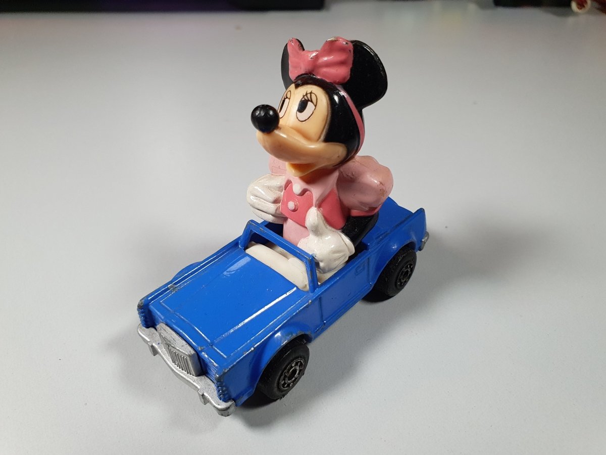 MINNIE'S Car Matchbox 1/50 - RikiToys - Matchbox#