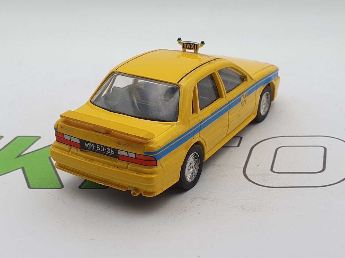 Mitsubishi Galant 1992 Taxi Trofeu 1/43 - RikiToys - Trofeu#