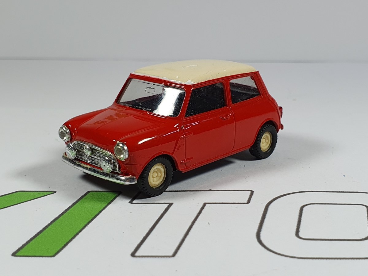 Morris Mini Cooper Vitesse 1/43 - RikiToys - Vitesse#