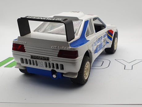 Peugeot 405 Pioneer Paris Dakar Majorette 1/24 - RikiToys - Majorette#