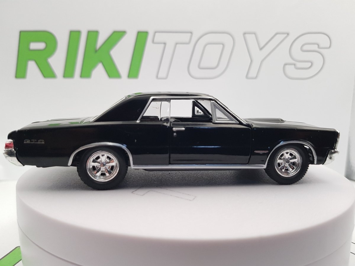 Pontiac GTO Welly 1/38 - RikiToys - Welly#