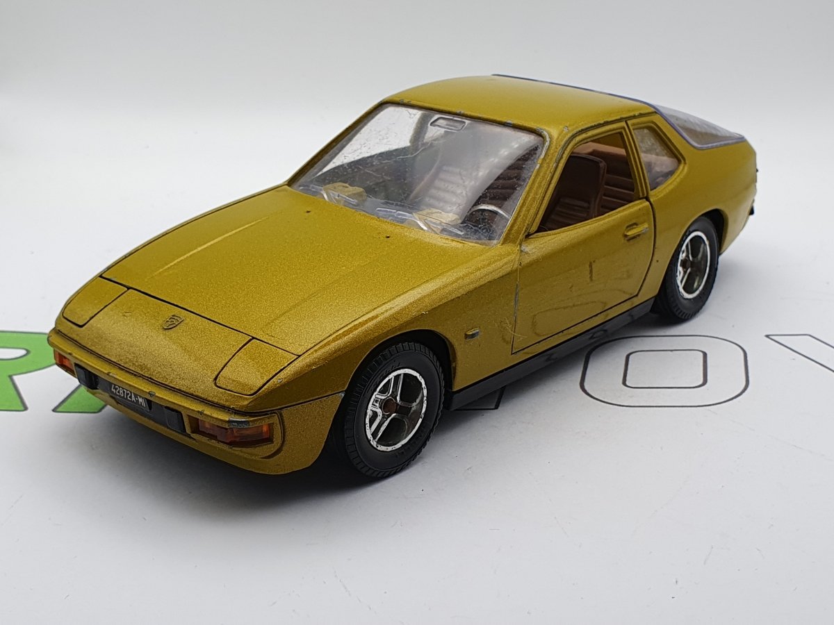 Porsche 924 Mebetoys 1/24 - RikiToys - Mebetoys#