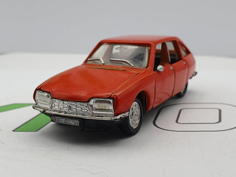 Renault GS N°810 Norev Jet-Car 1/43 - RikiToys - Norev Jet-Car#