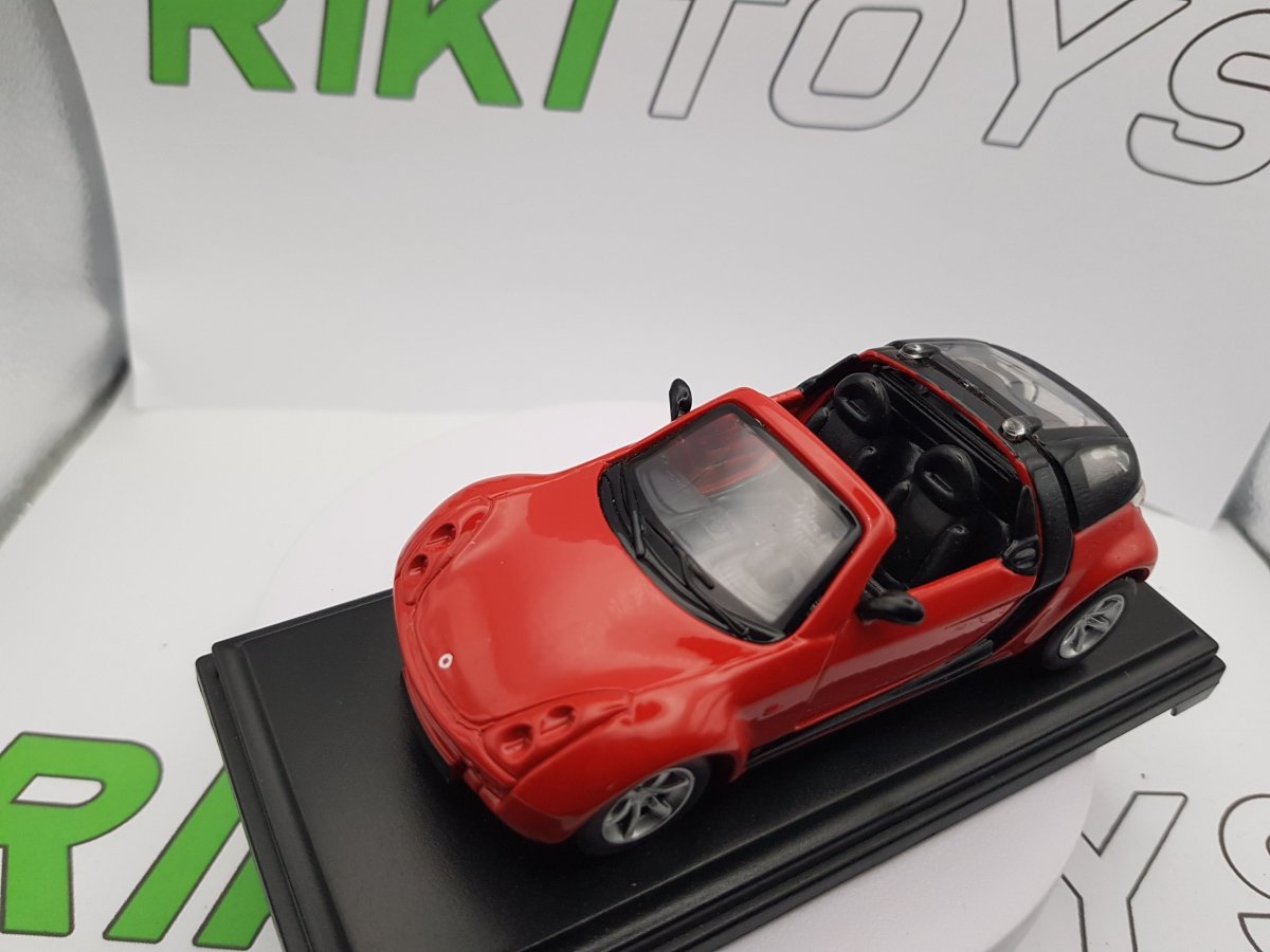 Smart Roadster Maisto 1/35 - RikiToys - Maisto#