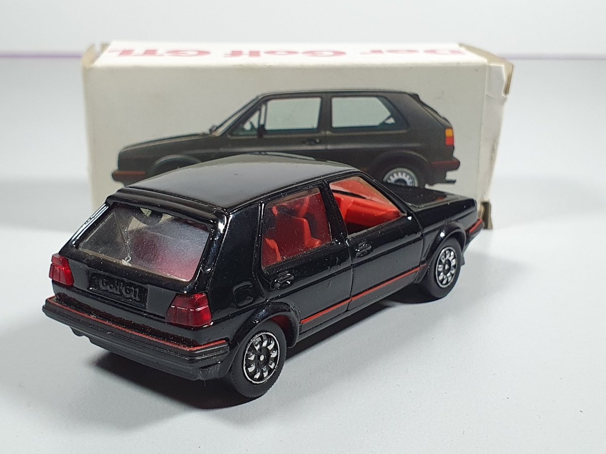 Volkswagen Golf 2 GTI 1985 Schabak 1/43 Con Scatola - RikiToys - Schabak#