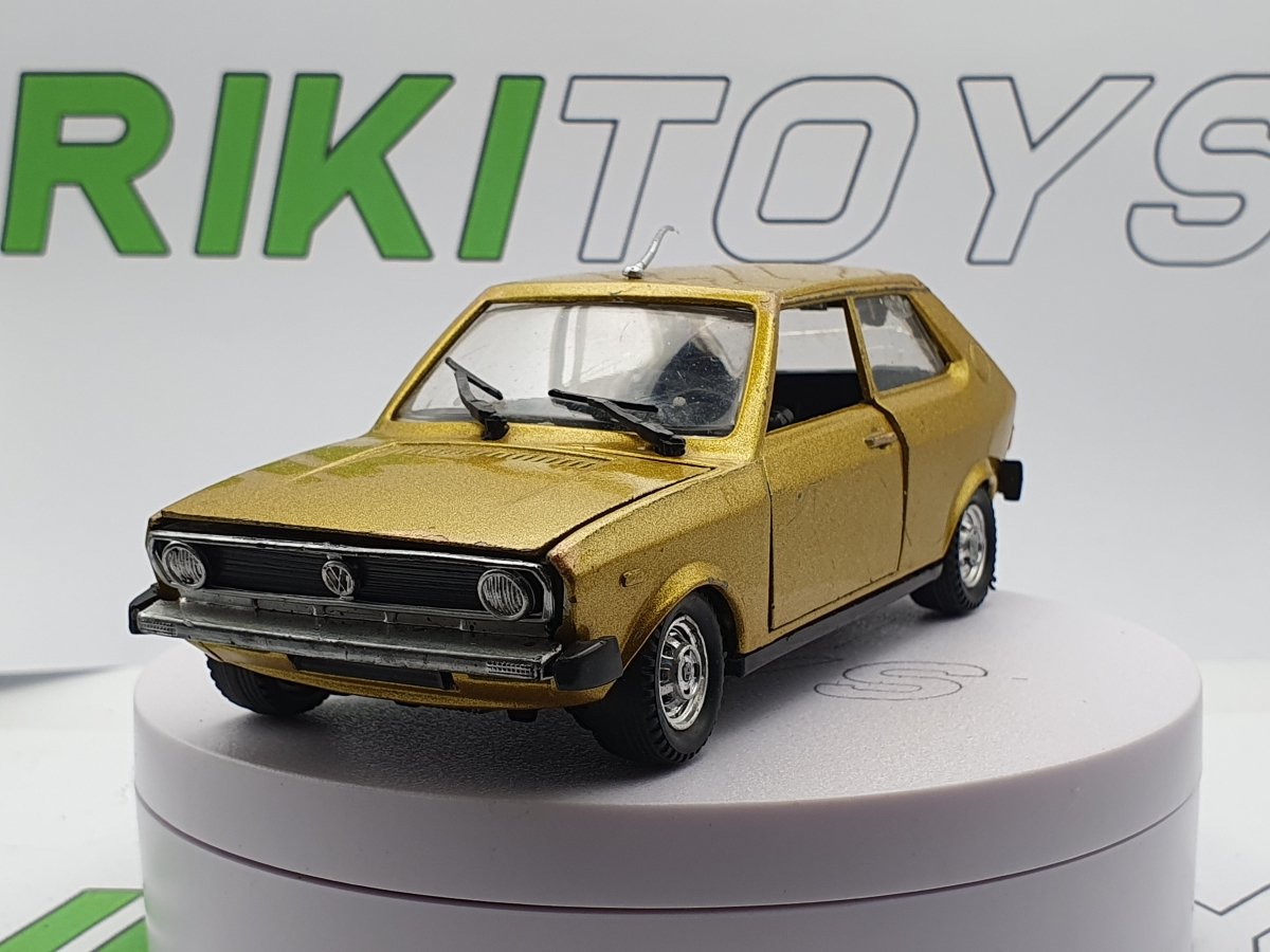 Volkswagen Polo 1°Serie S-26 Polistil 1/24 - RikiToys - Polistil#