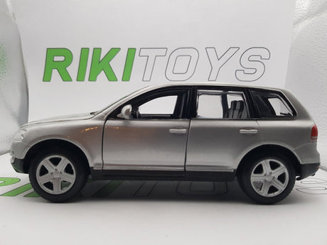 Volkswagen Touareg Maisto 1/24 - RikiToys - Maisto#