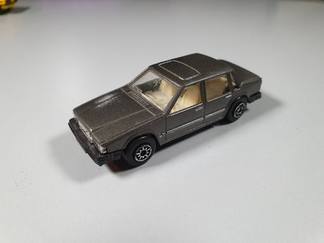 Volvo 760 GLE Mc Toy 1/66 - RikiToys - Mc Toy#